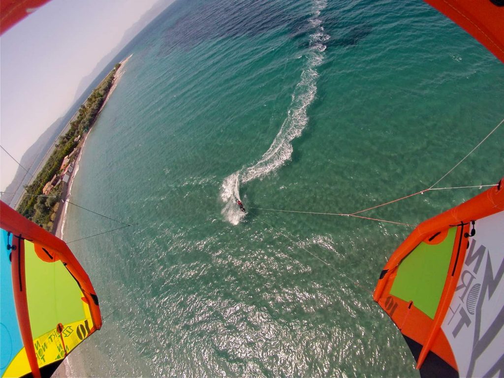 Aigio kitesurfing : kiteboarding00002