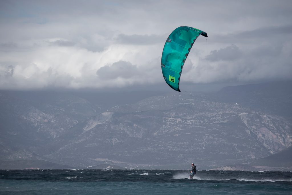 Aigio kitesurfing : kiteboarding00010